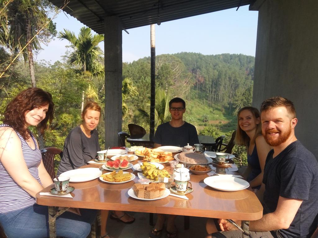Isuru Homestay Ella Exterior foto